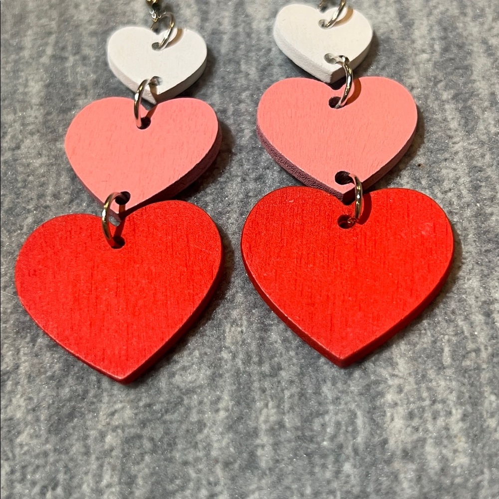 Earrings Valentines Day wooden triple heart dangle lightweight jewelry new - Picture 3 of 5